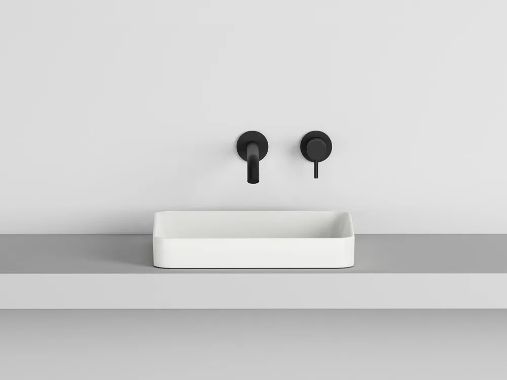 Ceramica Cielo Le Giare: flaches rechteckiges Aufsatzbecken mit Wandarmatur